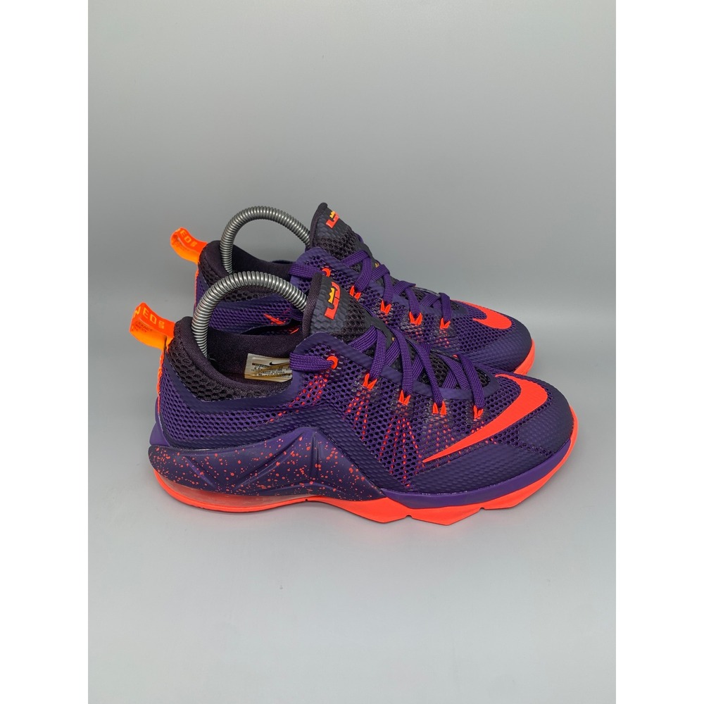 Nike LeBron 12 Low Court Purple Crimson Basketball Shoes 744547-565 Men's Sz 6.5